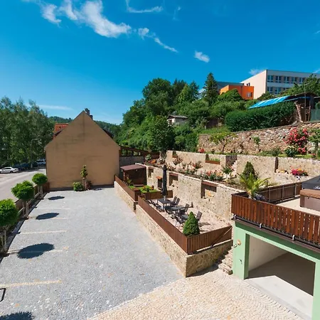 Rechle Guest house *