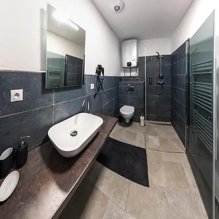 Rechle Guest house *